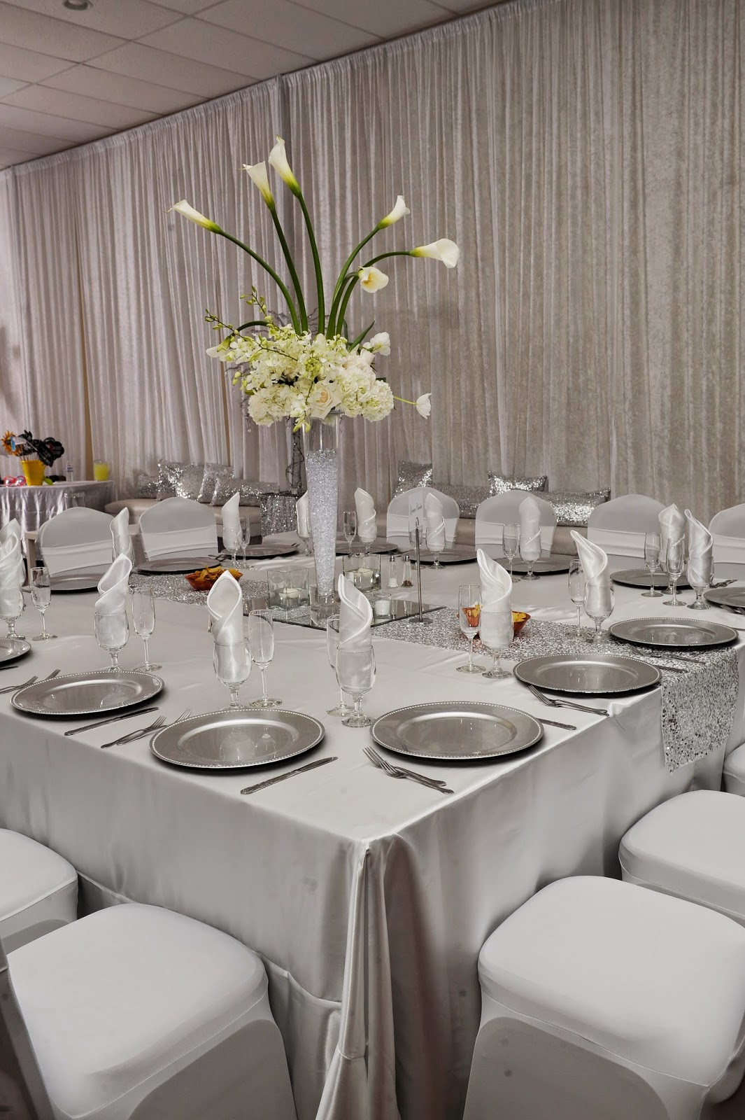Denell's Table Decor